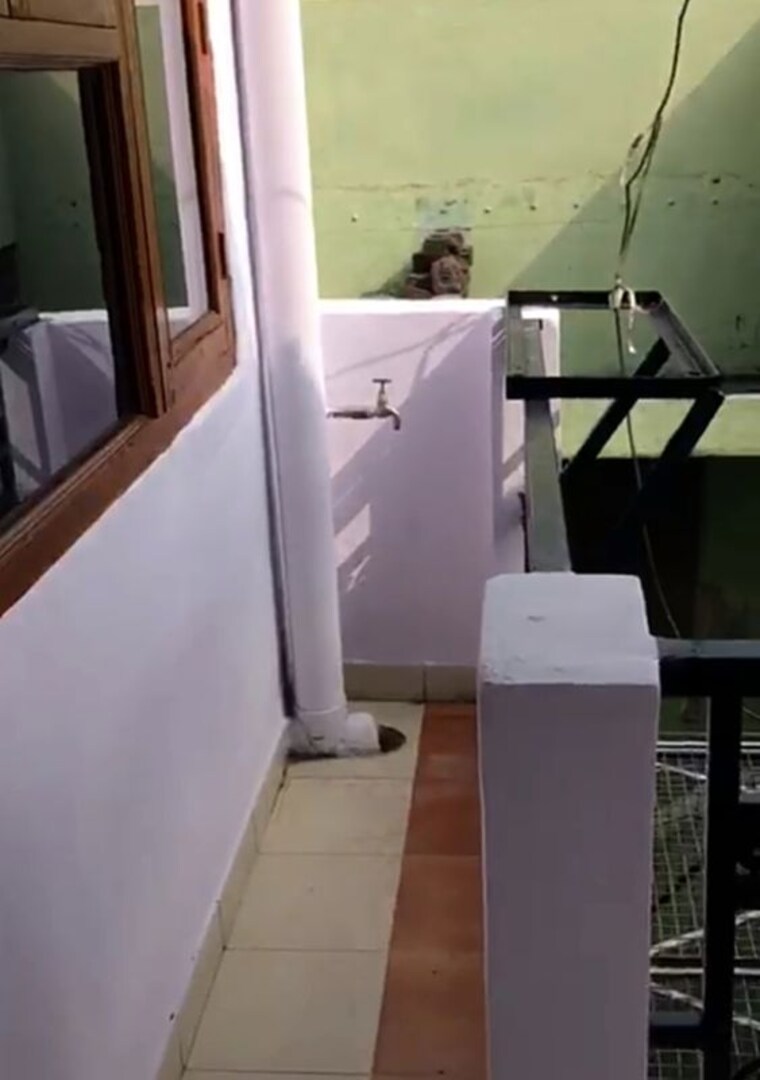 Master Bedroom, aliganj 2 Bedroom 1800 Sq.Ft. Villa In Aliganj Lucknow 9947727