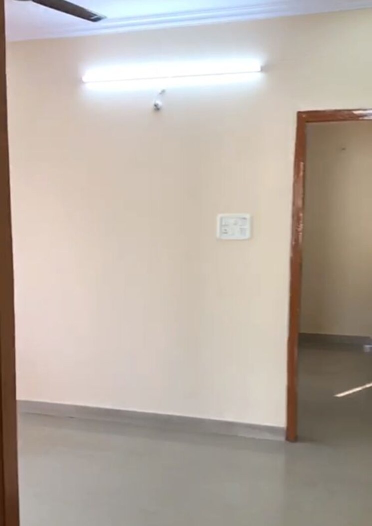 Room, aliganj 2 Bedroom 1800 Sq.Ft. Villa In Aliganj Lucknow 9947727