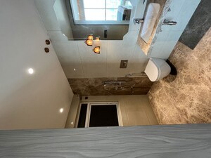 Bathroom in 2.5 BHK Apartment at Shapoorji Pallonji The Canvas Residences, Sewri – for Sale