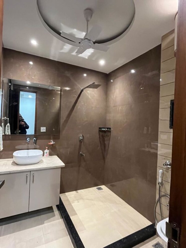 Kitchen, palam vihar 2 Bedroom 1600 Sq.Ft. Builder Floor In Palam Vihar Gurgaon 9947752