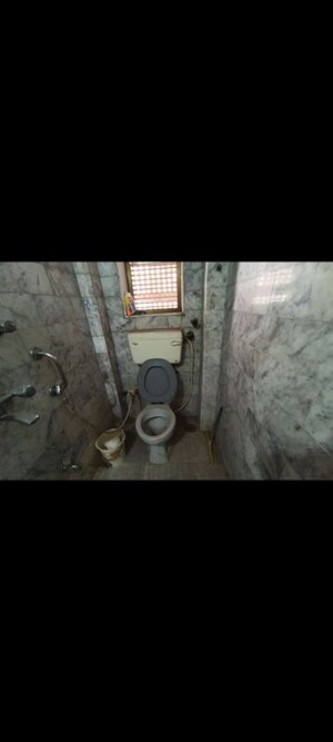 Bathroom in  Pg at Malad West – for Rent