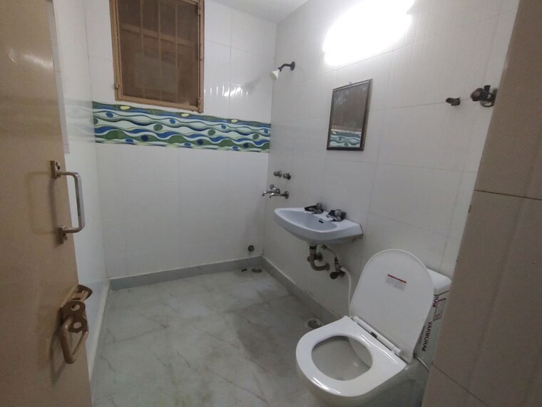 Bathroom, ip extension 2 Bedroom 1000 Sq.Ft. Apartment In Ip Extension Delhi 9947758