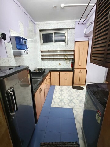 Master Bedroom in 1 RK Apartment at Prabhadevi – for Rent