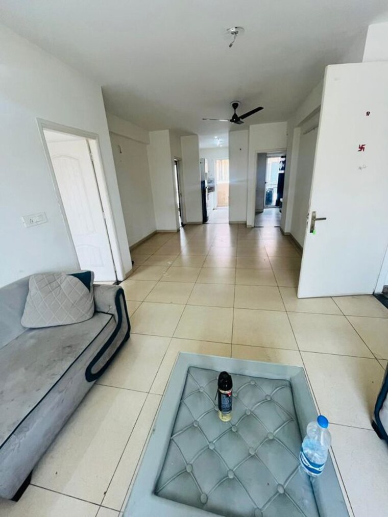 Living Room, sushma-joynest-zrk 3 Bedroom 1350 Sq.Ft. Apartment In Ghazipur Zirakpur 9947850