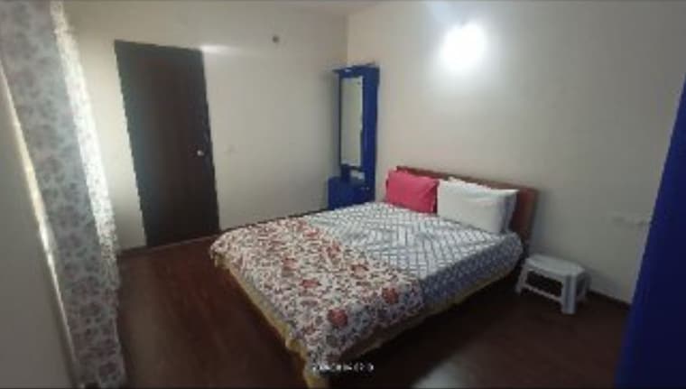 Bedroom, paras-seasons 3.5 Bedroom 1130 Sq.Ft. Apartment In Sector 168 Noida 9944299