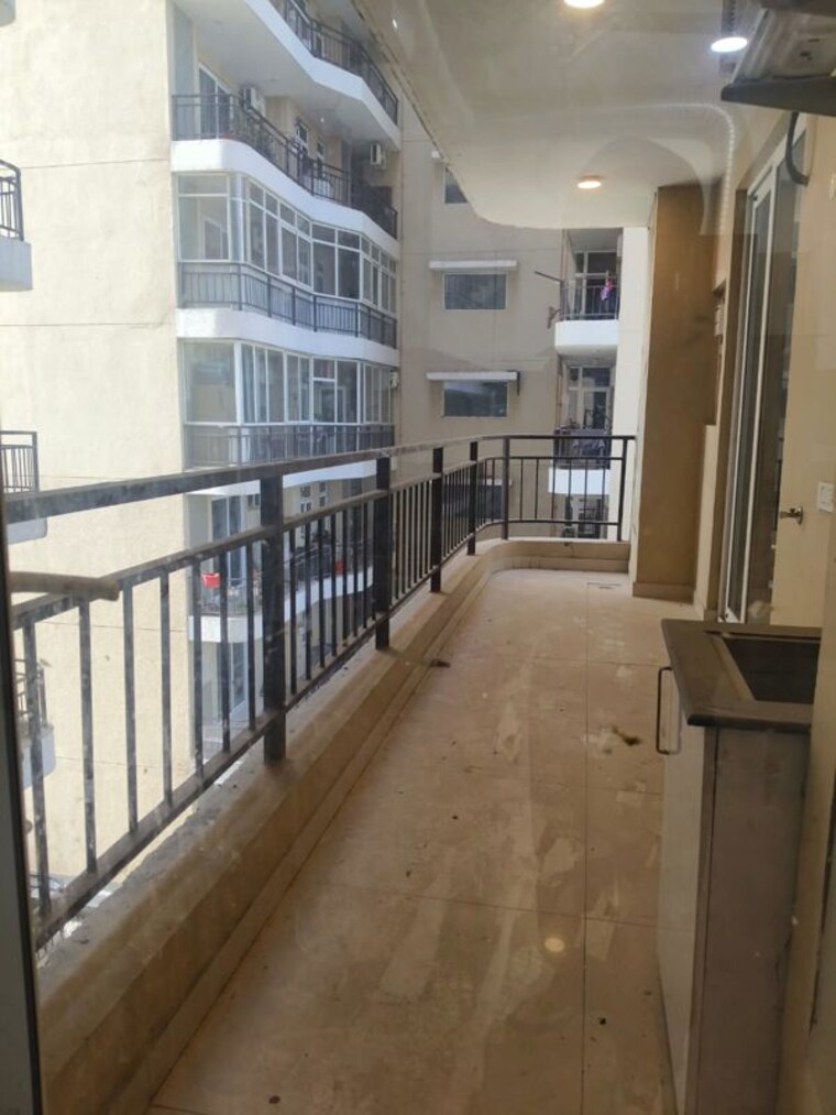Balcony, international airport road 3.5 Bedroom 2350 Sq.Ft. Apartment In International Airport Road Zirakpur 9947855