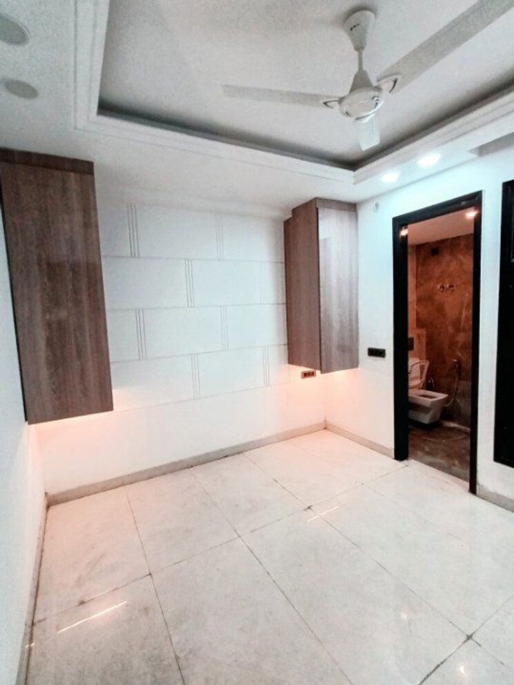 Bedroom, mahavir enclave 1 4 Bedroom 115 Sq.Yd. Apartment In Mahavir Enclave 1 Delhi 9923613