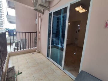 Room in 4 BHK Apartment at Migsun Twiinz, Eta Ii Greater Noida – for Sale