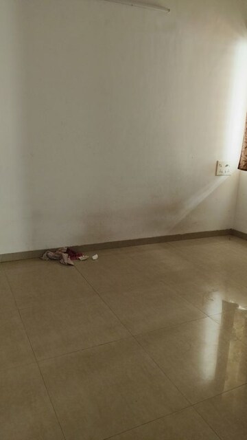 Room in 2 BHK Apartment at Balewadi – for Rent