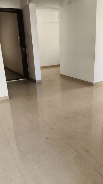 Room in 2 BHK Apartment at Balewadi – for Rent
