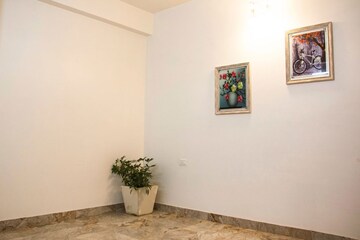 Room in 3 BHK Apartment at Migsun Ultimo, Omicron Iii Greater Noida – for Sale