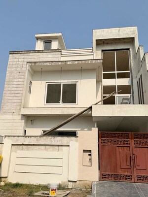 6+ BHK Villa – Exterior View View at Ansal Sushant Golf City Misty Homes, Sushant Golf City - for Sale