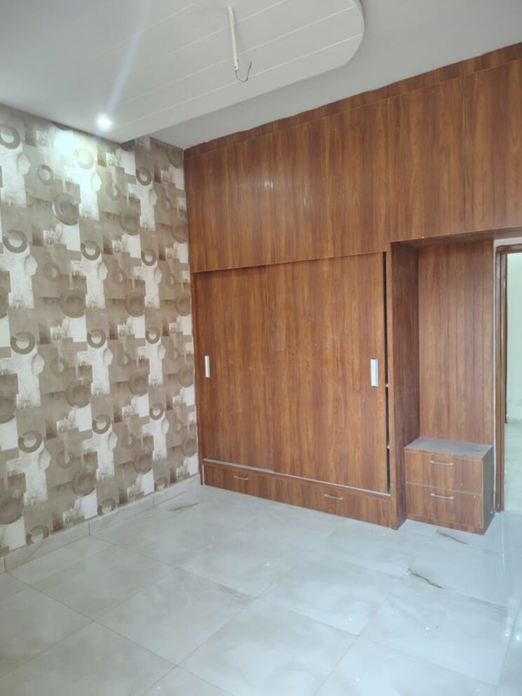 Bathroom, mrs-hi-greens 3 Bedroom 1805 Sq.Ft. Apartment In Kishanpura Zirakpur 9947892