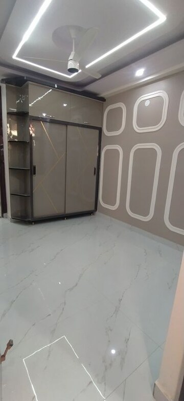 Building Lobby in 3 BHK Builder Floor at Vipin Garden – for Sale