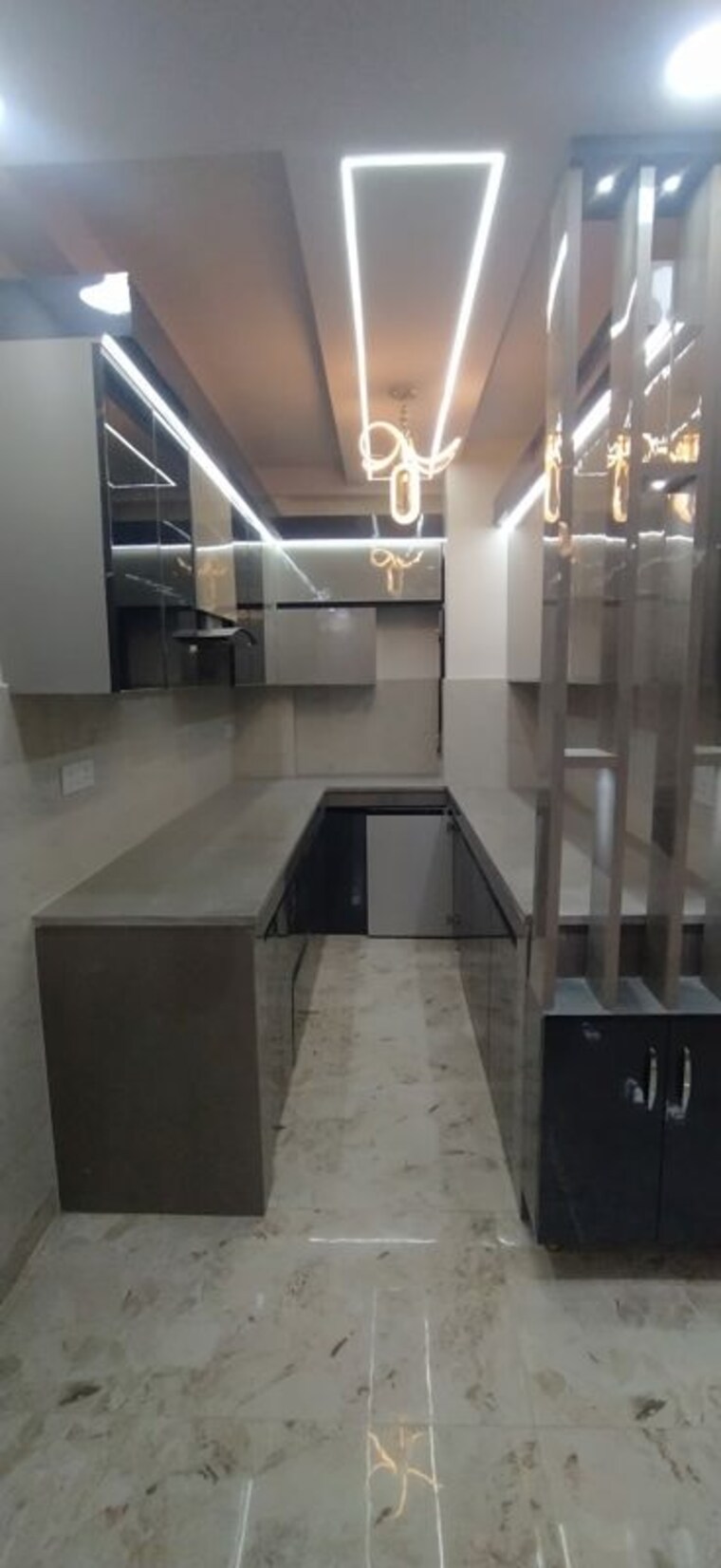 Kitchen, vipin garden 3 Bedroom 100 Sq.Yd. Builder Floor In Vipin Garden Delhi 9947919