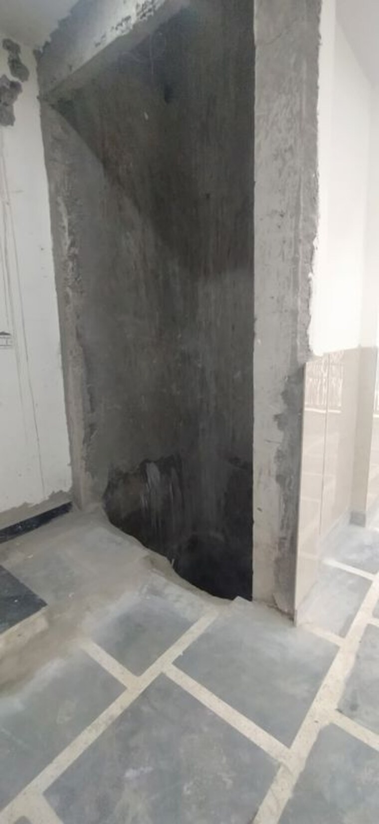 Bathroom, vipin garden 3 Bedroom 100 Sq.Yd. Builder Floor In Vipin Garden Delhi 9947919