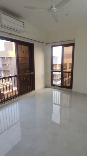 Bedroom in 3 BHK Apartment at Geetanjali Heritage, Chembur – for Rent