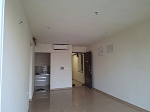 Room in 2 BHK Apartment at Indiabulls One Indiabulls, Pokhran Road No Two – for Rent