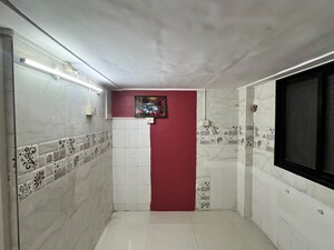 Room in  Office Space at Jayanti Apartment, Mulund West – for Rent