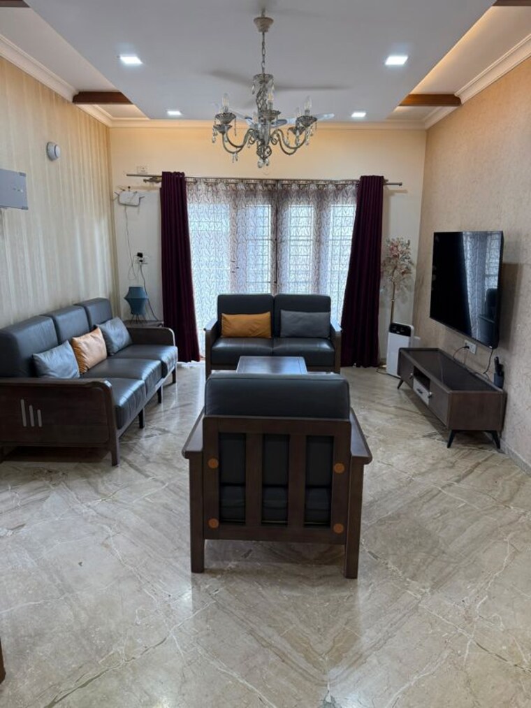Living Room, sindhi colony 3 Bedroom 2100 Sq.Ft. Apartment In Sindhi Colony Bangalore 9947930