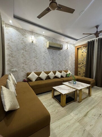 Living Room in 3 BHK Builder Floor at Pitampura – for Sale