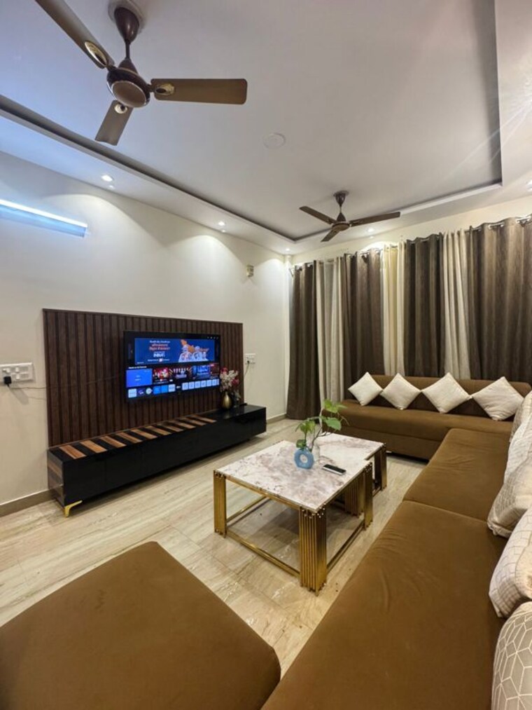 Bedroom, pitampura 3 Bedroom 2500 Sq.Ft. Builder Floor In Pitampura Delhi 9947945