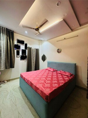 Bedroom in 3 BHK Builder Floor at Pitampura – for Sale