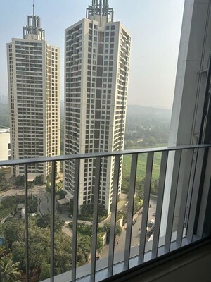 3 BHK Apartment – Exterior View View at Oberoi Realty Exquisite, Goregaon East - for Rent