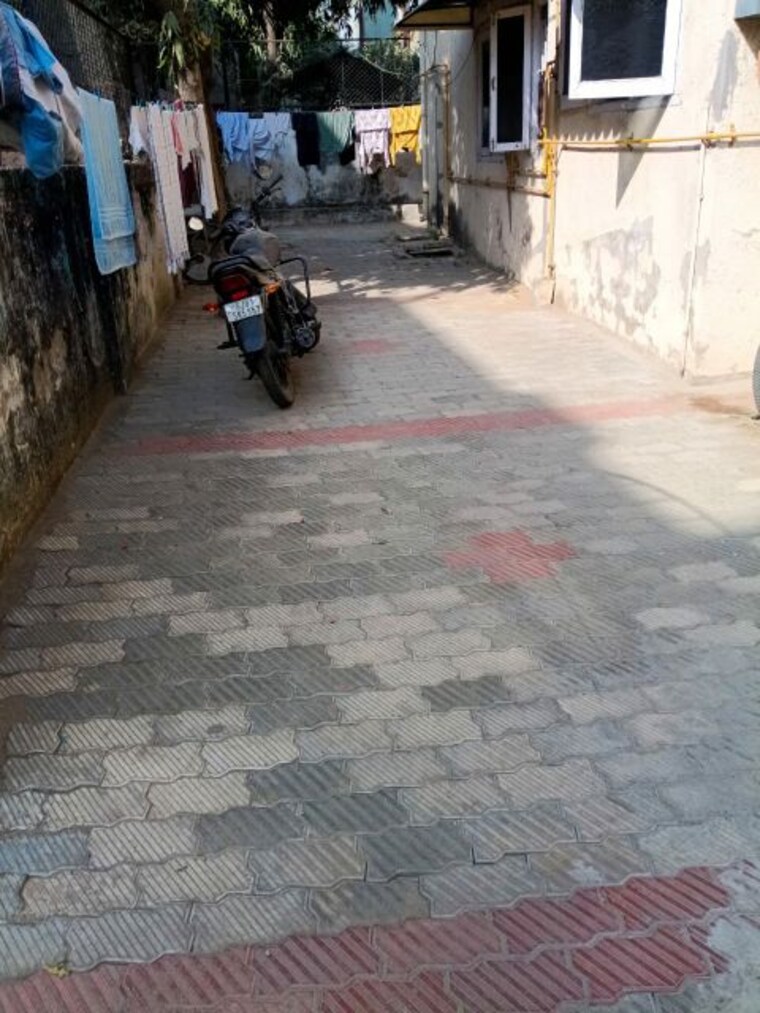  Parking, paldi 2 Bedroom 1200 Sq.Ft. Apartment In Paldi Ahmedabad 9947973