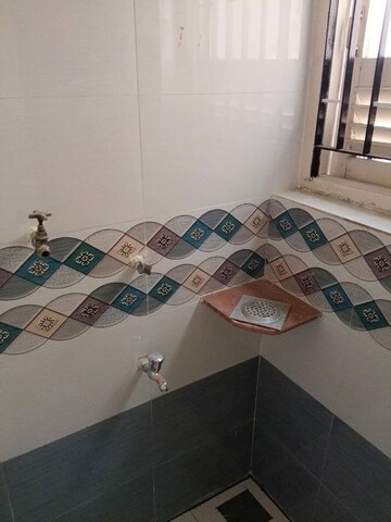 Master Bedroom in 2 BHK Apartment at Paldi – for Rent