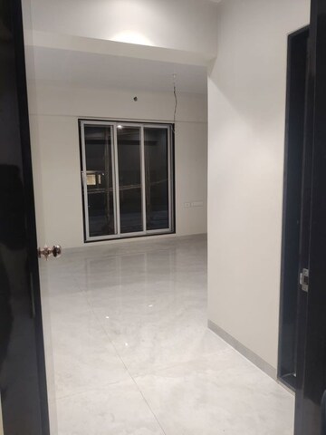 Room in 2 BHK Apartment at Halima Apartment, Madanpura – for Sale