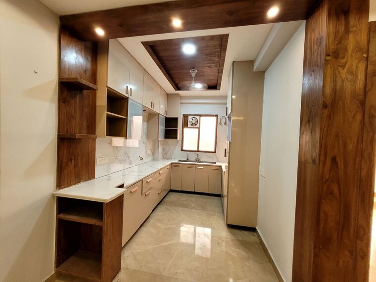Kitchen, pitampura 4 Bedroom 3000 Sq.Ft. Builder Floor In Pitampura Delhi 9947935
