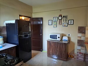 Furnished Amenities in 2 BHK Apartment at Gaur Atulyam, Omicron I Greater Noida – for Rent