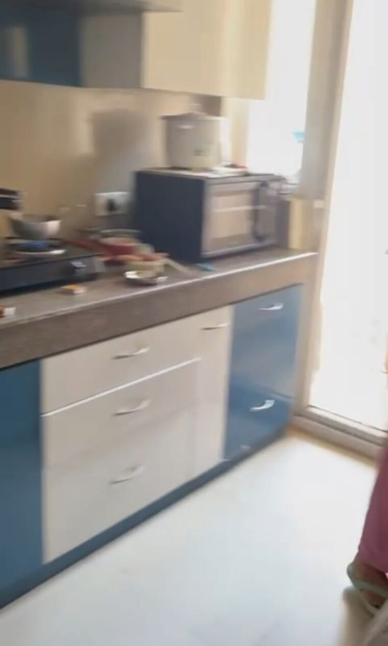 Kitchen, emaar-palm-hills 3 Bedroom 1450 Sq.Ft. Apartment In Sector 77 Gurgaon 9948004