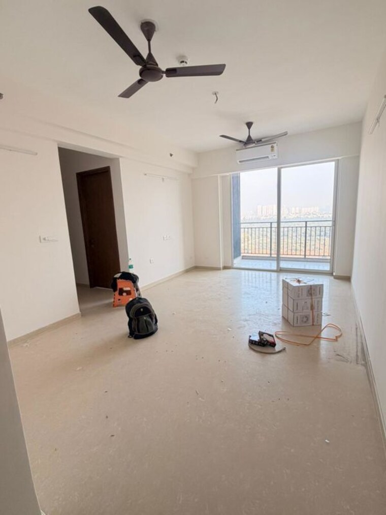 Room, godrej-woods 4 Bedroom 2259 Sq.Ft. Apartment In Sector 43 Noida 9948010