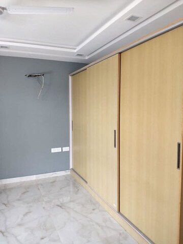  Shop For Sale in Pitampura