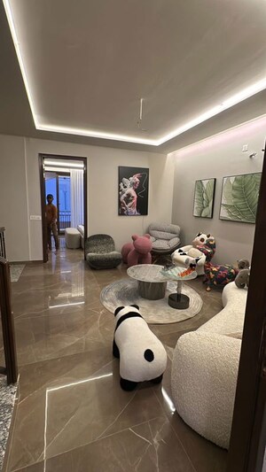 Master Bedroom in 4 BHK Villa at Motia Aerogreens, Dyalpur – for Sale