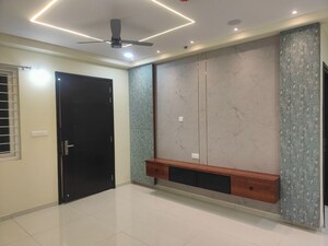 Room in 3 BHK Apartment at Rajapushpa Provincia, Narsingi – for Rent