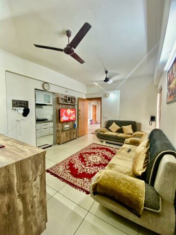 2 BHK Apartment For Rent in Shela