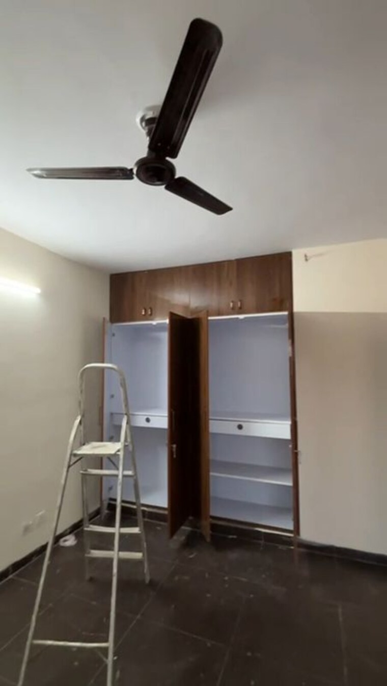 Bedroom, wave-prime-floors 2.5 Bedroom 194 Sq.Yd. Builder Floor In Wave City Ghaziabad 9948054