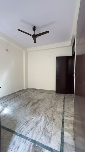 Room in 1 BHK Builder Floor at Chattarpur – for Rent
