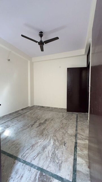 Room in 1 BHK Builder Floor at Chattarpur – for Rent