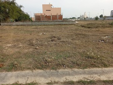  Plot For Sale in Wave City, Wave City