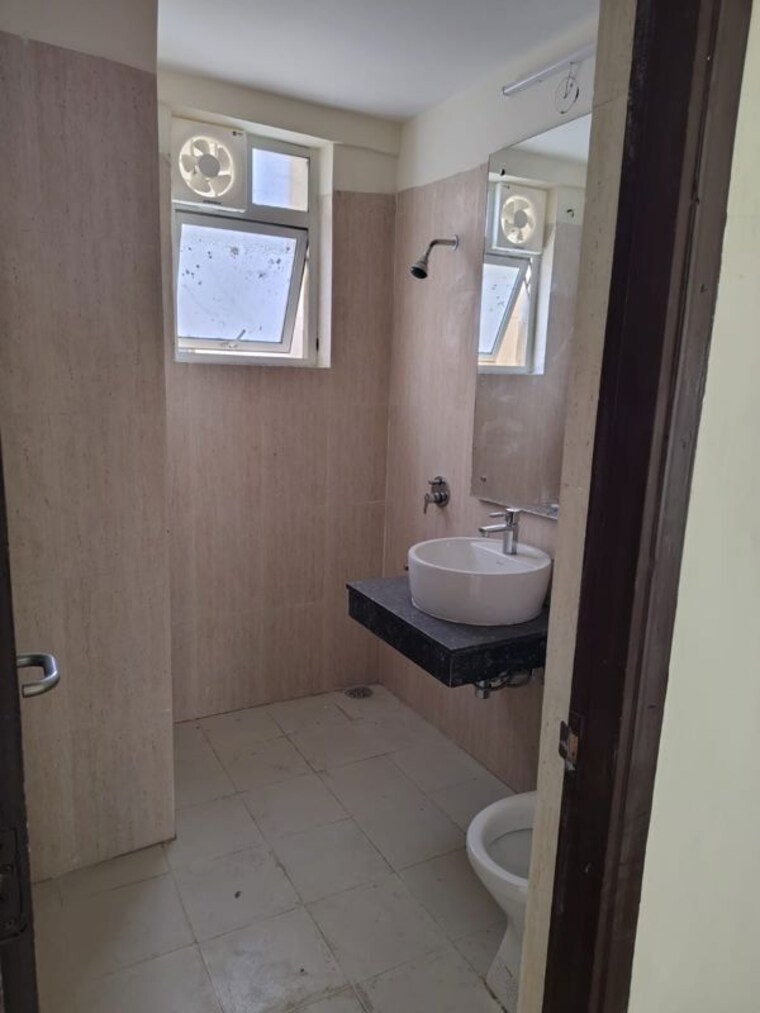 Bathroom, ansal-highland-park 3 Bedroom 1762 Sq.Ft. Apartment In Tikampur 54 Gurgaon 9948091
