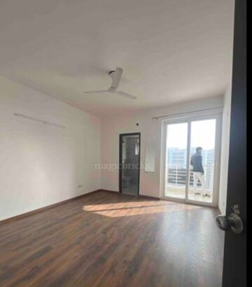 Room in 3 BHK Apartment at Urban Axis Urban Woods, Sushant Golf City – for Sale