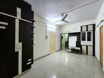 Room in 3 BHK Apartment at Sai Apartments Aundh, Aundh – for Rent