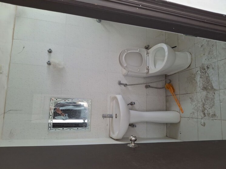 Bathroom, urban-axis-urban-woods 2.5 Bedroom 1000 Sq.Ft. Apartment In Sushant Golf City Lucknow 9948192