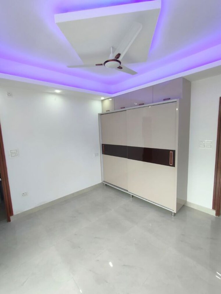 Room, aman vihar 3 Bedroom 1800 Sq.Ft. Builder Floor In Aman Vihar Dehradun 9948279