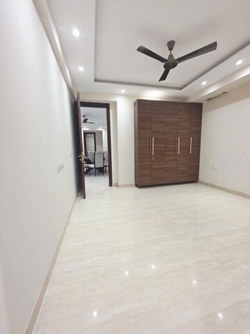 Room in 3 BHK Builder Floor at Saket – for Sale