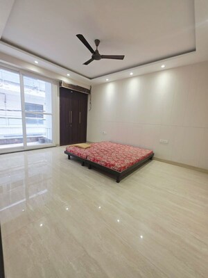 Room in 3 BHK Builder Floor at Saket – for Sale